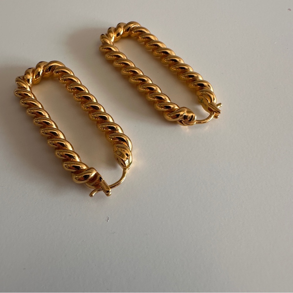 Missoma London twisted rectangle hoop earrings - Picture 5 of 6